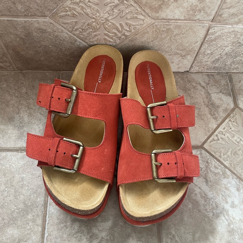 Rule Breaker Flatform Sandals